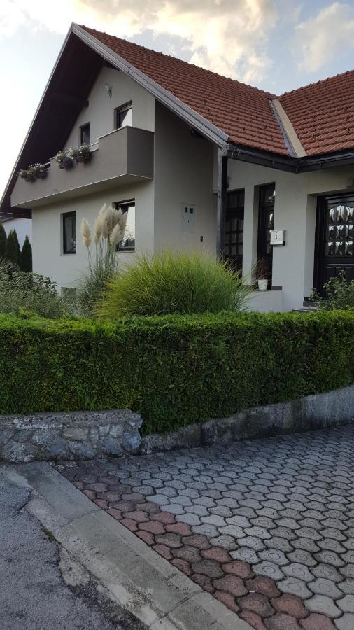Studio Apartman Salopek أوغولين المظهر الخارجي الصورة