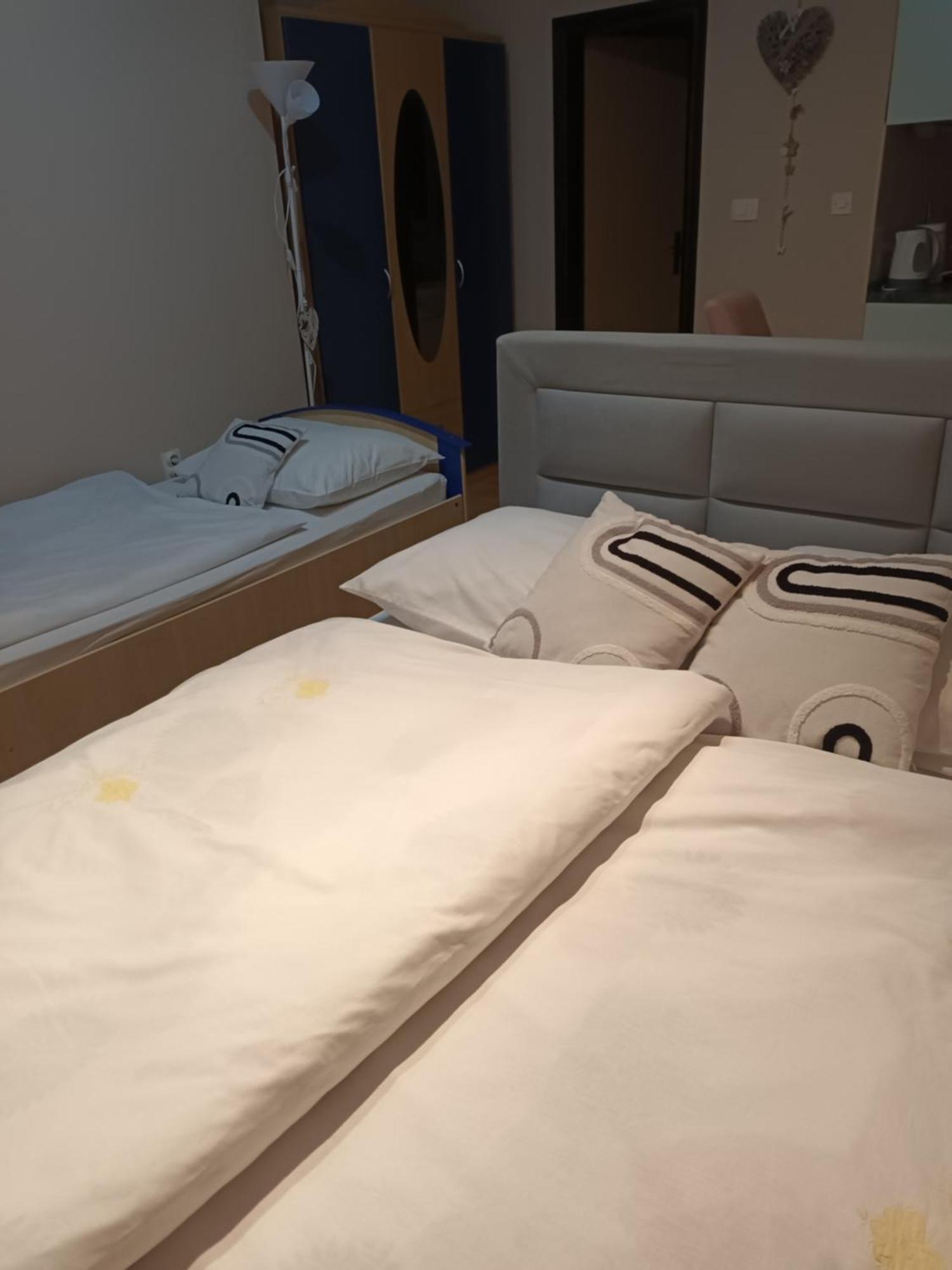 Studio Apartman Salopek أوغولين المظهر الخارجي الصورة